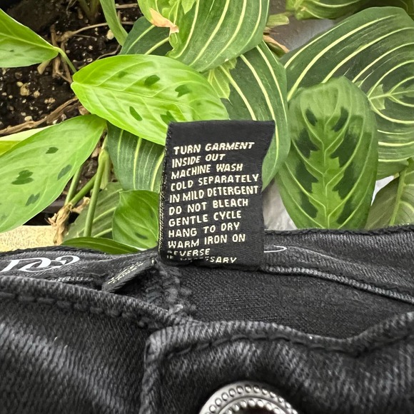 DG2 by Diane Gilman Wide Leg Crop Jeans Embroidered Frayed Hem Washed Black - Picture 9 of 11